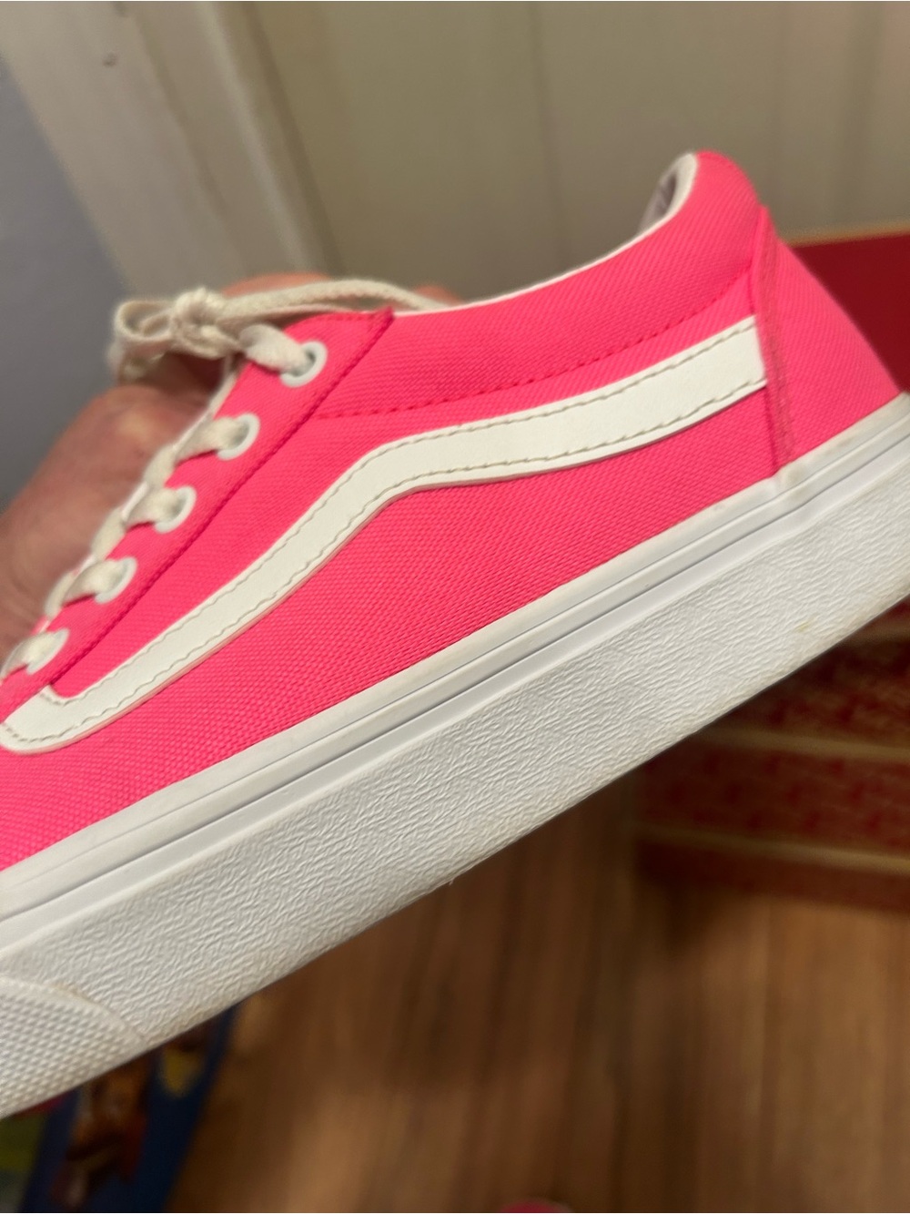 Vans Old Skool Women’s Size 9.5 Lace Up Sneaker Neon Hot Pink/White With Box - Picture 11 of 16
